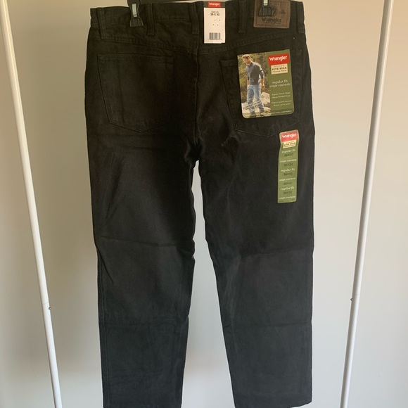 NWT Wrangler Jeans - Picture 2 of 3